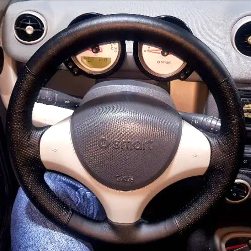 Leather Cleaner Interior - Pokrowiec na kierownicę samochodową Smart Forfour